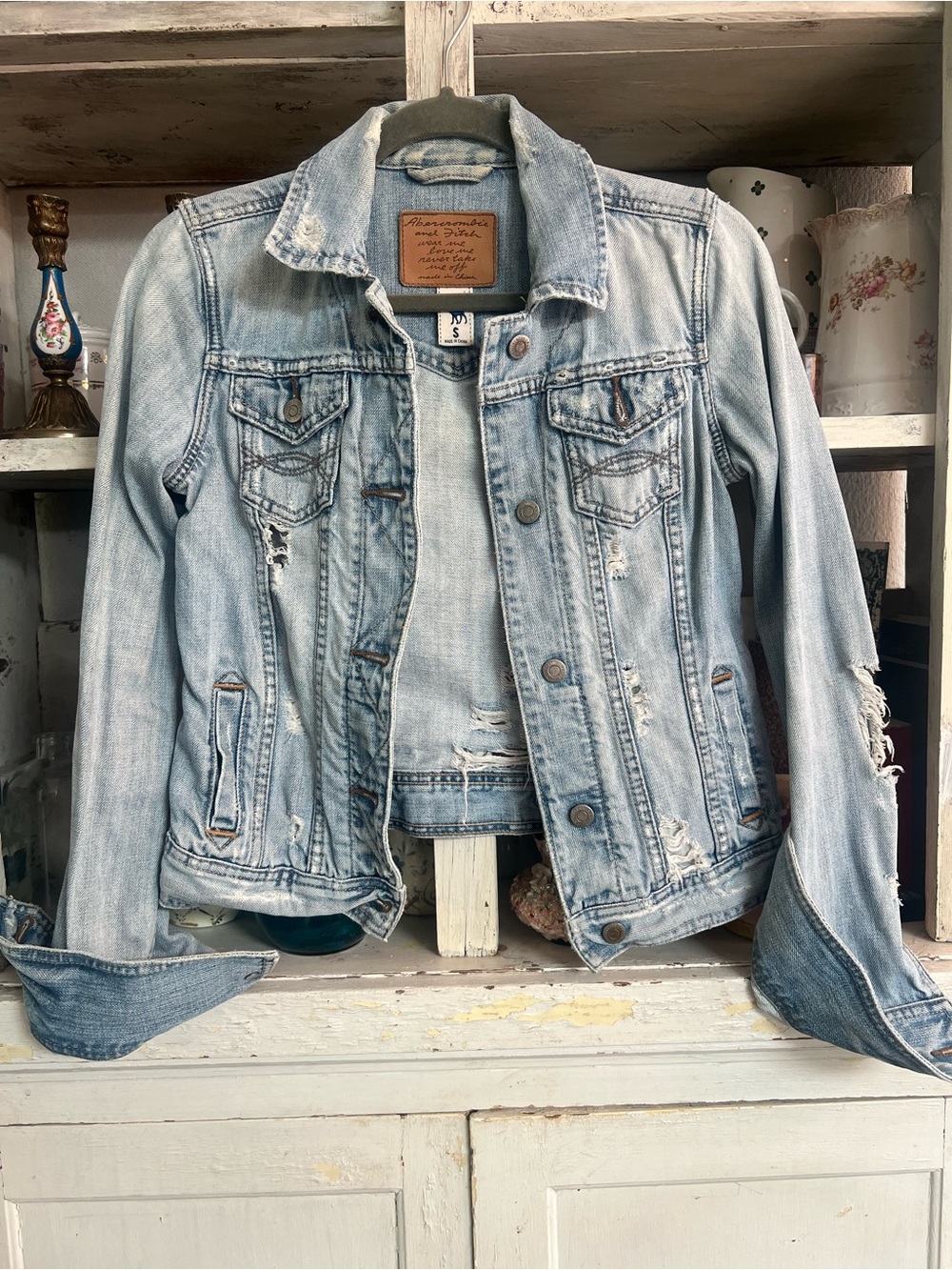 Abercrombie & Fitch Light Blue Distressed Denim Jacket Size Small NWOT